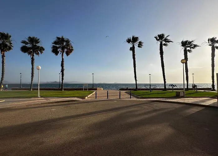 Szumiące Palmy Port Tomás Maestre *