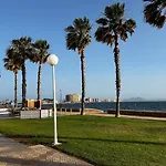 Szumiące Palmy Port Tomás Maestre *