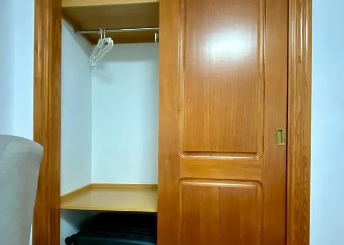 Szumiące Palmy Port Tomás Maestre *